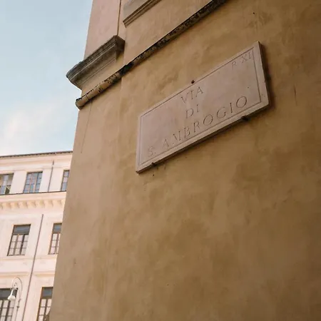 Maison Luxury Plaza Дом отдыха Рим